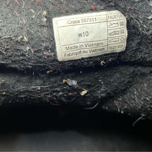 Crocs classic lined neo puff shorty boot black size Women size 10 style 207311 - Picture 13 of 14